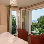 Panorama Hotel 3*