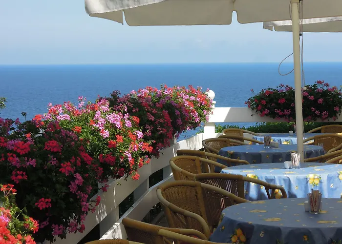 Отель Panorama Ломе